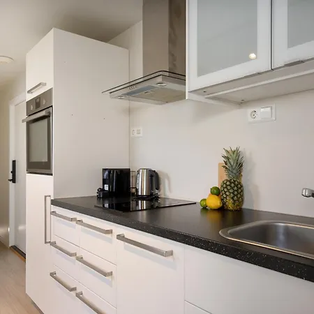 Mountain Views - Sun Terrace - Close To Facilities Bergen